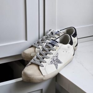 GOLDEN GOOSE